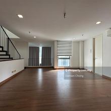 Duplex Soho with Rooftop for Rent