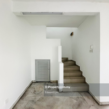 Very Near Taipan, LRT station, Park, Good Condition with Extension