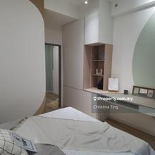 Unit with seaview @ Likas ( 2 car parks)
