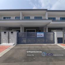 Freehold and natural living 2.5 sty house in seri botani for sale