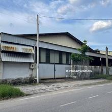 Bukit Rambai Melaka Facing Mainroad Warehouse For Sale 
