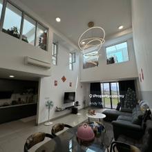Renovated limited condition at Chloe residence call Andy for viewing 