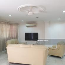 Saujana Damansara 2.5sty Corner Terrace house for Sale!