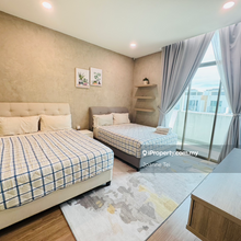 Freehold 3 storey superlink for sale