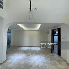 Newly Renovated 2 Storey Semi D, Taman Brown, Gelugor