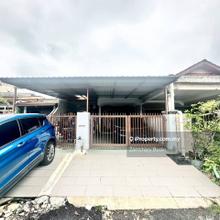 Single Storey Terrace, Taman Seri Keramat Au4, Kuala Lumpur For Sale
