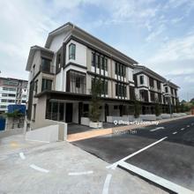 Brand New Landed House at Bandar Utama, Damansara