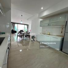Refurbished Apartment, Hilltop Breezy, KLCC View, Cozy Big Balcony 