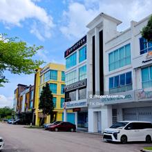Ground Floor Shop Facing Main Road @  Permas Jaya for Rent