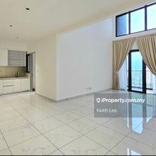 High Ceiling Mid High Floor, Ready Move In