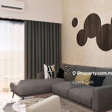 Ready Move In / Freehold / Beside mall & Shop /Fully Furnished