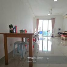 Tebrau Austin Suites Condo high floor with nearby lake view