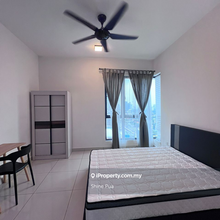Room Only KL Traders Square Room For Rent
