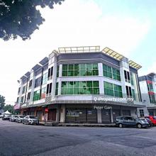Perak Tengah Seri Iskandar 3 Storey Corner Shop