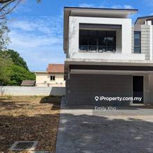 Corner Semi D Villa 22 Sek 32 Shah Alam