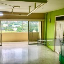 Cornerlot Cresent Court Condominium 