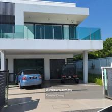 Exclusive 2 Storey Semi-D House 