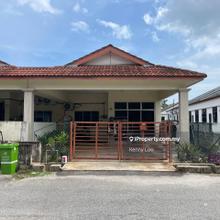 Facing Padang Bukit Setongkol Maju Rumah 1 Tingkat Endlot