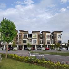 Lower Corner Unit N'dira Townhouse for Rent Fully Furnished