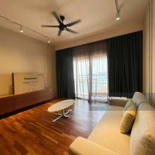Straits Residence For Rent !!