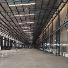 Huge Warehouse Factory For Rent in Kota Damansara, Petaling Jaya.