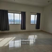 Kota Kemuning Lagoon suites Condominium for Rent