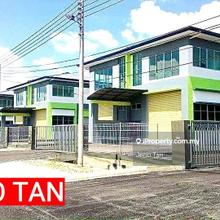 Semi-Detached Factory Warehouse at 7th Mile Batu Kitang for Rent