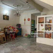 Terrace house for Sale