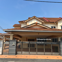 Double Storey Corner House For Rent 