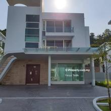3 Storey Luxury Bungalow Legenda Southbay with Lift at Bayan Lepas