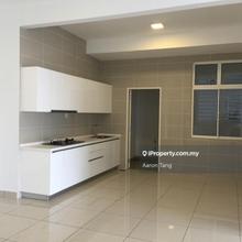 Limited Heigh Ceiling, 1905sf Unit @ Azelia Residence for Rent