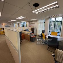 Fully Furnished Corner Office in USJ Taipan Rm 4,200 only