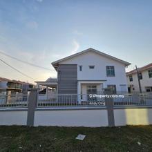 Taman Pulai Mutiara, Corner Lot