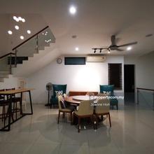 Fully Furnished Renovated klcc view upper floor for rent well keep goo