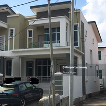Terrace house for Sale