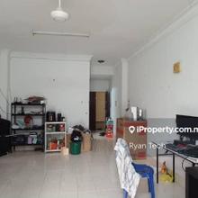 Below Market, Low Floor, Balcony, Freehold, Well Kept