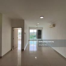 Walking Distances Lrt Ara Damansara, 1 Bedroom Studio, Big Living Room
