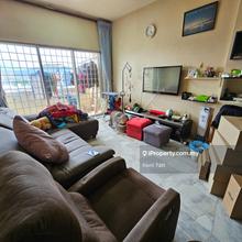 Partly Reno Furnished