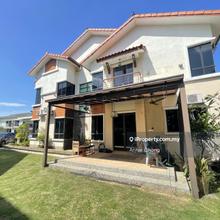 Big Semi-D with Landscaped Garden. Scenic & Peaceful. 8min to Pavilion
