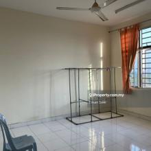 Partly Furnished/High Floor/Low Density/Comfortable for Ownstay/Upkeep