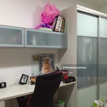 Zest Residence Condo Bandar Kinrara Fully Furnished 2 Carparks