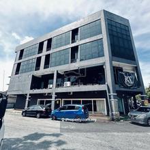 2 Storey Corner Shop For Rent at Kayu Ara,Petaling Jaya