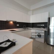 Pj- Ara Damansara - Near to LRT & Mall & Mosque & Offices-35 min to KL