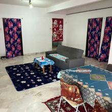Good condition Goodyear Court 3 