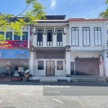 Taiping Town - 2 storey classic design shop 