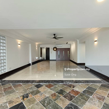 Newly refurbished 3-bedroom apartment in bukit ceylon spacious layout