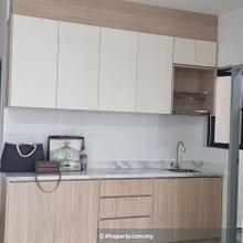 2r1b Partly furnish, near schools, shops and mall