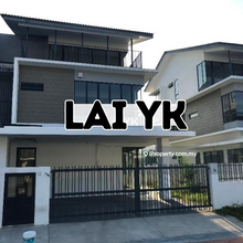 Semi-D house for Sale
