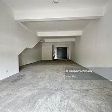 Brand New Shop Lot. 