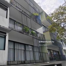20 Trees Apartment With private Garden & Backyard For Sale